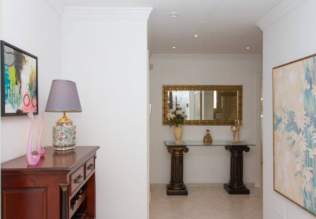 Villa i Mijas Costa - Villa Azalea - Eksklusiv villa med unik udsigt til Midddelhavet Villa i Mijas Costa - Villa Azalea - Eksklusiv villa med unik udsigt til Midddelhavet