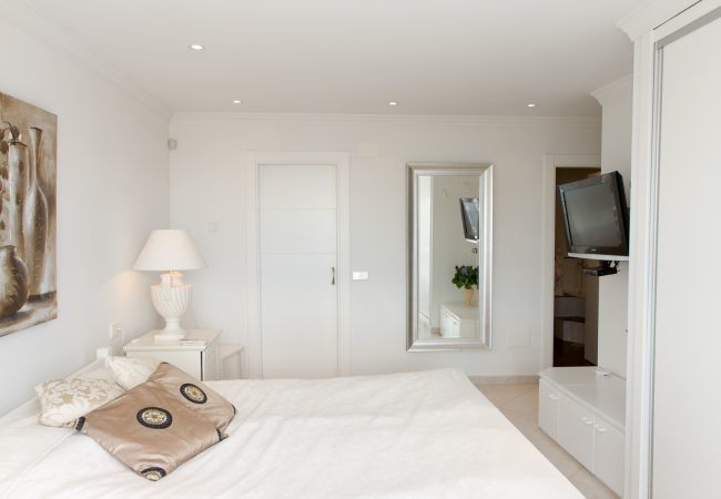 Villa i Mijas Costa - Villa Azalea - Eksklusiv villa med unik udsigt til Midddelhavet Villa i Mijas Costa - Villa Azalea - Eksklusiv villa med unik udsigt til Midddelhavet