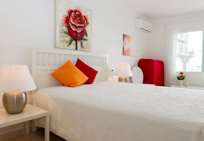 Villa i Mijas Costa - Villa Azalea - Eksklusiv villa med unik udsigt til Midddelhavet Villa i Mijas Costa - Villa Azalea - Eksklusiv villa med unik udsigt til Midddelhavet