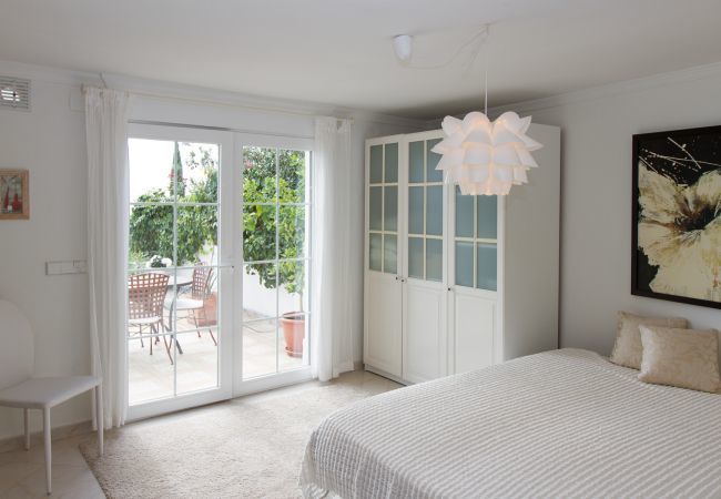 Villa i Mijas Costa - Villa Azalea - Eksklusiv villa med unik udsigt til Midddelhavet Villa i Mijas Costa - Villa Azalea - Eksklusiv villa med unik udsigt til Midddelhavet