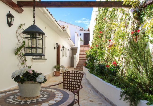 Villa i Mijas Costa - Villa Azalea - Eksklusiv villa med unik udsigt til Midddelhavet Villa i Mijas Costa - Villa Azalea - Eksklusiv villa med unik udsigt til Midddelhavet