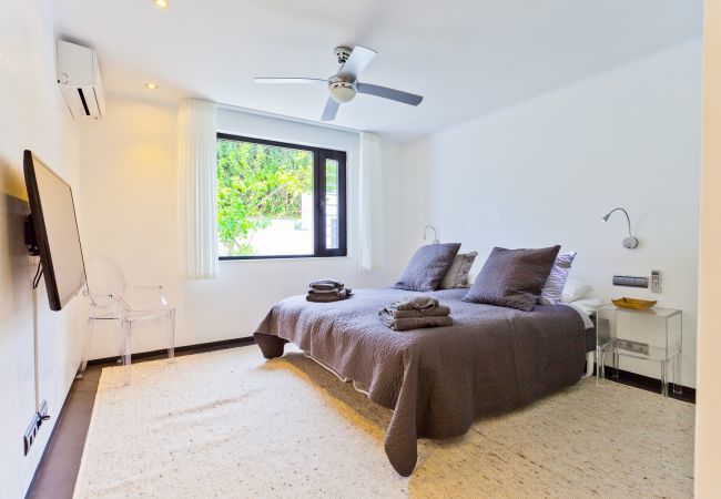 Villa i Marbella - La Corsa Marbella - Luksusvilla, 5 soverum/bad, privat pool, jacuzzi Villa i Marbella - La Corsa Marbella - Luksusvilla, 5 soverum/bad, privat pool, jacuzzi