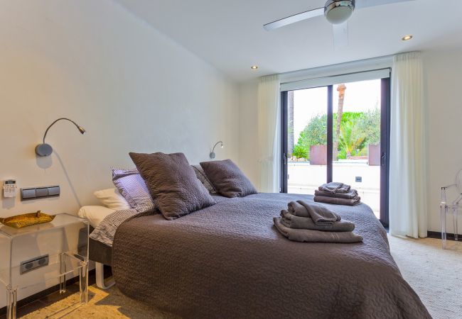 Villa i Marbella - La Corsa Marbella - Luksusvilla, 5 soverum/bad, privat pool, jacuzzi Villa i Marbella - La Corsa Marbella - Luksusvilla, 5 soverum/bad, privat pool, jacuzzi