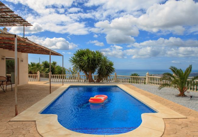 Villa i Algarrobo - Casa Turbolina - Stort landhus med privat pool  Villa i Algarrobo - Casa Turbolina - Stort landhus med privat pool