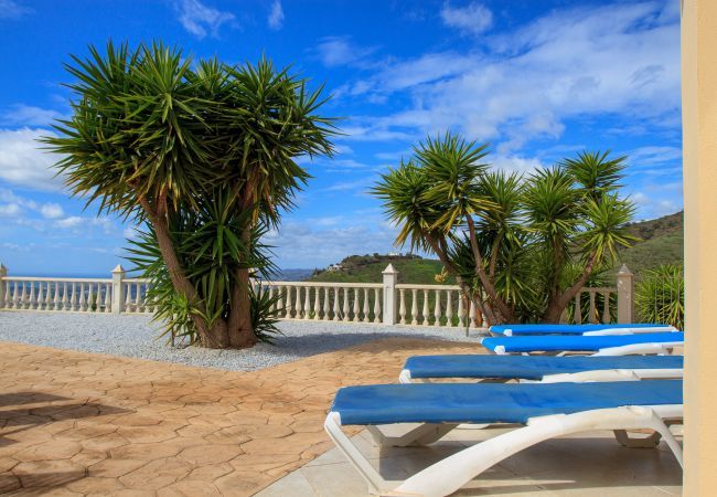 Villa i Algarrobo - Casa Turbolina - Stort landhus med privat pool  Villa i Algarrobo - Casa Turbolina - Stort landhus med privat pool