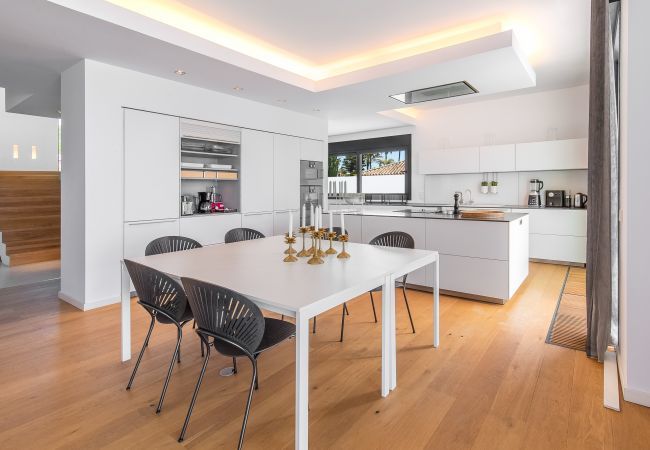 Villa i Marbella - Costabella Marbella - Unik Luksus Strand Villa Villa i Marbella - Costabella Marbella - Unik Luksus Strand Villa