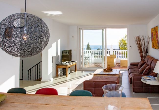 Villa i Benalmádena - Villa Diann - Stor Privat Pool Villa med havudsigt nær Malaga Villa i Benalmádena - Villa Diann - Stor Privat Pool Villa med havudsigt nær Malaga