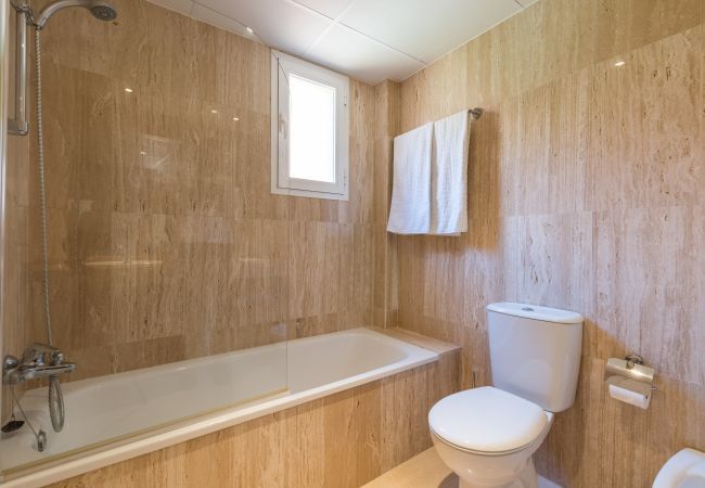 Lejlighed i Marbella - Santa Maria, Marbella - Eksklusiv 2 plans Penthouse, Havudsigt Lejlighed i Marbella - Santa Maria, Marbella - Eksklusiv 2 plans Penthouse, Havudsigt