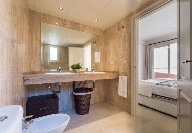 Lejlighed i Marbella - Santa Maria, Marbella - Eksklusiv 2 plans Penthouse, Havudsigt Lejlighed i Marbella - Santa Maria, Marbella - Eksklusiv 2 plans Penthouse, Havudsigt