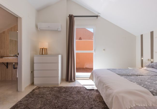 Lejlighed i Marbella - Santa Maria, Marbella - Eksklusiv 2 plans Penthouse, Havudsigt Lejlighed i Marbella - Santa Maria, Marbella - Eksklusiv 2 plans Penthouse, Havudsigt