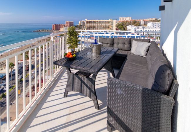 Lejlighed i Benalmádena - Maite Beach Penthouse, Benalmadena - Perfekt beliggenhed og havudsigt Lejlighed i Benalmádena - Maite Beach Penthouse, Benalmadena - Perfekt beliggenhed og havudsigt