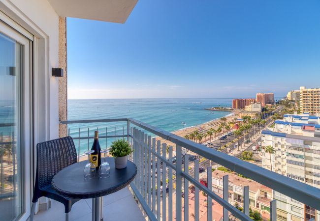 Lejlighed i Benalmádena - Maite Beach Penthouse, Benalmadena - Perfekt beliggenhed og havudsigt Lejlighed i Benalmádena - Maite Beach Penthouse, Benalmadena - Perfekt beliggenhed og havudsigt