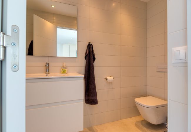 Lejlighed i Benalmádena - Maite Beach Penthouse, Benalmadena - Perfekt beliggenhed og havudsigt Lejlighed i Benalmádena - Maite Beach Penthouse, Benalmadena - Perfekt beliggenhed og havudsigt