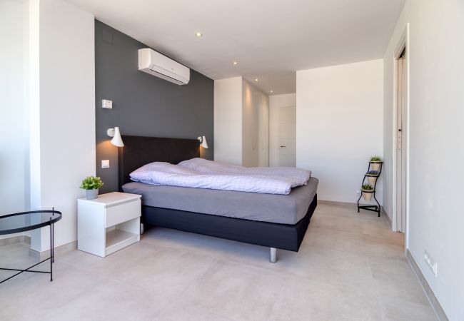 Lejlighed i Benalmádena - Maite Beach Penthouse, Benalmadena - Perfekt beliggenhed og havudsigt Lejlighed i Benalmádena - Maite Beach Penthouse, Benalmadena - Perfekt beliggenhed og havudsigt