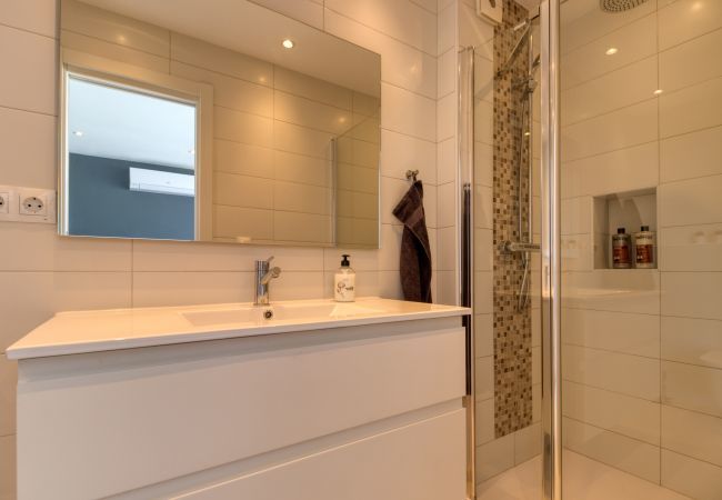 Lejlighed i Benalmádena - Maite Beach Penthouse, Benalmadena - Perfekt beliggenhed og havudsigt Lejlighed i Benalmádena - Maite Beach Penthouse, Benalmadena - Perfekt beliggenhed og havudsigt