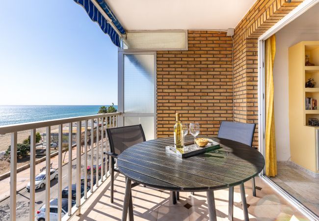 Lejlighed i Fuengirola - Maritimo Fuengirola - Strandlejlighed i 1. række til Middelhavet Lejlighed i Fuengirola - Maritimo Fuengirola - Strandlejlighed i 1. række til Middelhavet
