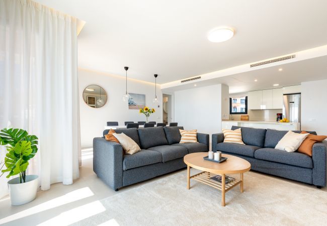 Lejlighed i Fuengirola - Penthouse Middle Views | Luksus, egen terrasse pool, havudsigt Lejlighed i Fuengirola - Penthouse Middle Views | Luksus, egen terrasse pool, havudsigt