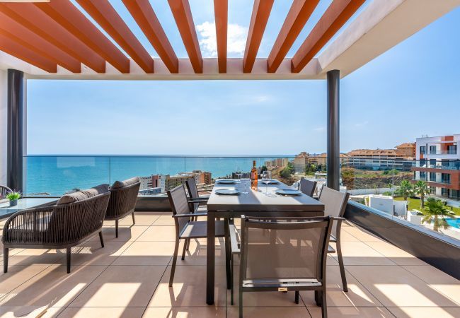 Lejlighed i Fuengirola - Penthouse Middle Views | Luksus, egen terrasse pool, havudsigt Lejlighed i Fuengirola - Penthouse Middle Views | Luksus, egen terrasse pool, havudsigt