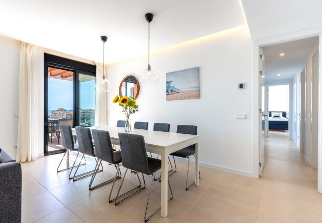 Lejlighed i Fuengirola - Penthouse Middle Views | Luksus, egen terrasse pool, havudsigt Lejlighed i Fuengirola - Penthouse Middle Views | Luksus, egen terrasse pool, havudsigt