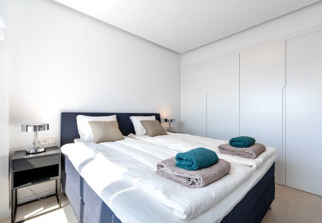 Lejlighed i Fuengirola - Penthouse Middle Views | Luksus, egen terrasse pool, havudsigt Lejlighed i Fuengirola - Penthouse Middle Views | Luksus, egen terrasse pool, havudsigt
