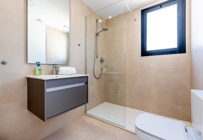 Lejlighed i Fuengirola - Penthouse Middle Views | Luksus, egen terrasse pool, havudsigt Lejlighed i Fuengirola - Penthouse Middle Views | Luksus, egen terrasse pool, havudsigt