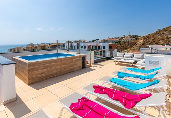 Lejlighed i Fuengirola - Penthouse Middle Views | Luksus, egen terrasse pool, havudsigt Lejlighed i Fuengirola - Penthouse Middle Views | Luksus, egen terrasse pool, havudsigt