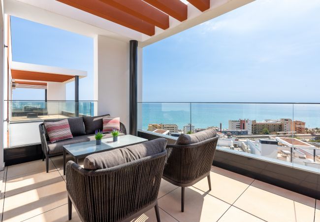 Lejlighed i Fuengirola - Penthouse Middle Views | Luksus, egen terrasse pool, havudsigt Lejlighed i Fuengirola - Penthouse Middle Views | Luksus, egen terrasse pool, havudsigt