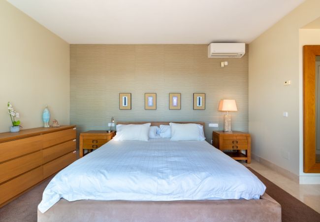 Lejlighed i Marbella - Las Tortugas Marbella – Luksus Penthouse med Havudsigt & Jacuzzi Lejlighed i Marbella - Las Tortugas Marbella – Luksus Penthouse med Havudsigt & Jacuzzi