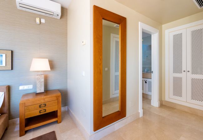 Lejlighed i Marbella - Las Tortugas Marbella – Luksus Penthouse med Havudsigt & Jacuzzi Lejlighed i Marbella - Las Tortugas Marbella – Luksus Penthouse med Havudsigt & Jacuzzi