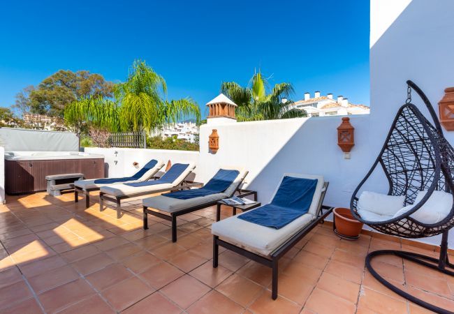 Lejlighed i Marbella - Las Tortugas Marbella – Luksus Penthouse med Havudsigt & Jacuzzi Lejlighed i Marbella - Las Tortugas Marbella – Luksus Penthouse med Havudsigt & Jacuzzi
