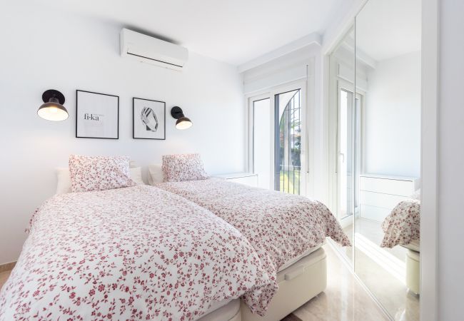 Lejlighed i Mijas Costa - Antares I Jardin de Calahonda | Dejlig terrasse, have og poolområde Lejlighed i Mijas Costa - Antares I Jardin de Calahonda | Dejlig terrasse, have og poolområde