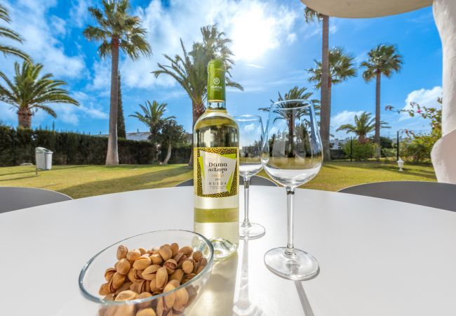 Lejlighed i Mijas Costa - Antares I Jardin de Calahonda | Dejlig terrasse, have og poolområde Lejlighed i Mijas Costa - Antares I Jardin de Calahonda | Dejlig terrasse, have og poolområde