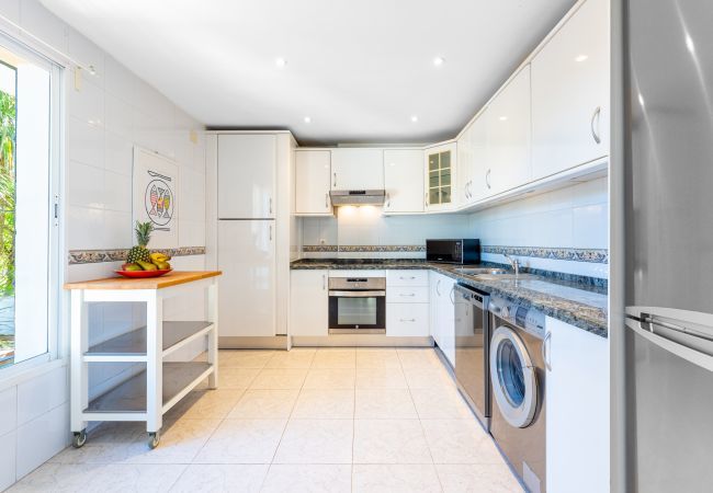 Byhus i Mijas Costa - Feriehus med fantastisk udsigt og lækkert poolområde | Townhouse Calahonda Byhus i Mijas Costa - Feriehus med fantastisk udsigt og lækkert poolområde | Townhouse Calahonda