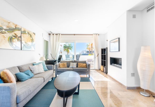 Lejlighed i Mijas Costa - Miraflores Golf Garden | Komfort ved golfbanen og havudsigt i solrige Mijas Costa