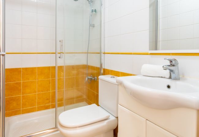 Lejlighed i Mijas Costa - Medina Penthouse | Pool, Terrasse og Havkig i Calahonda Lejlighed i Mijas Costa - Medina Penthouse | Pool, Terrasse og Havkig i Calahonda