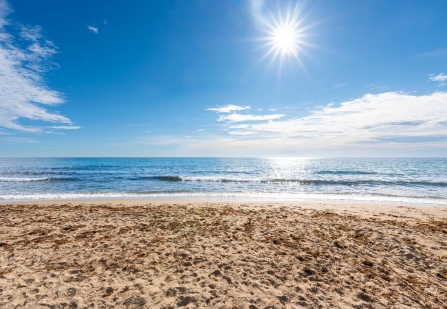 Lejlighed i Mijas Costa - Medina Penthouse | Pool, Terrasse og Havkig i Calahonda Lejlighed i Mijas Costa - Medina Penthouse | Pool, Terrasse og Havkig i Calahonda