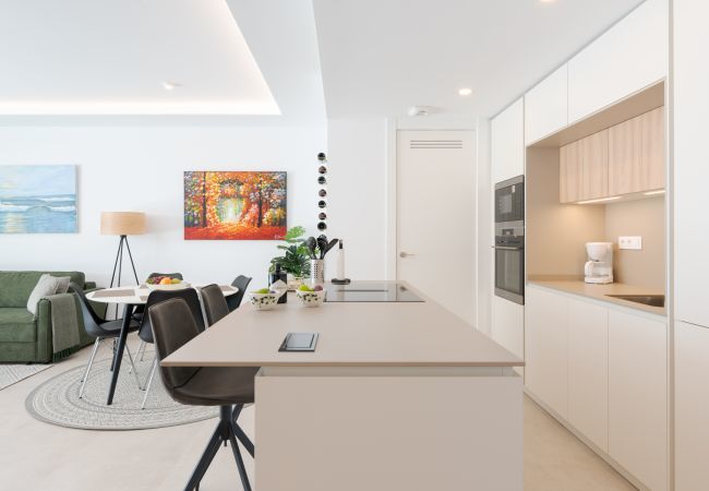 Lejlighed i Fuengirola - Jade Tower | 2-værelses Kystnær Luksuslejlighed i Fuengirola Lejlighed i Fuengirola - Jade Tower | 2-værelses Kystnær Luksuslejlighed i Fuengirola