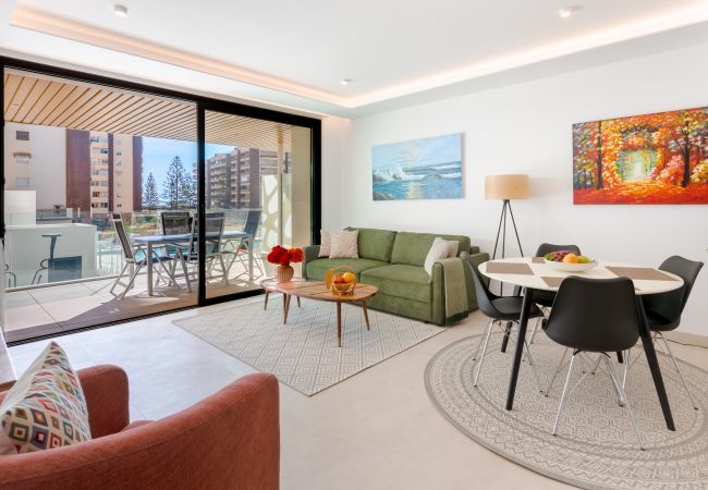 Lejlighed i Fuengirola - Jade Tower | 2-værelses Kystnær Luksuslejlighed i Fuengirola Lejlighed i Fuengirola - Jade Tower | 2-værelses Kystnær Luksuslejlighed i Fuengirola