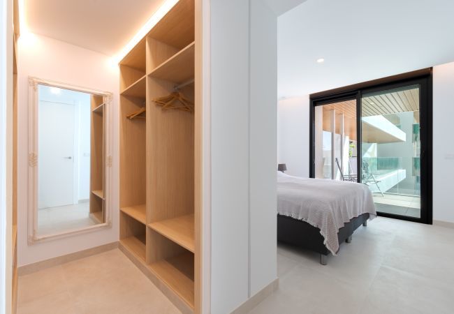 Lejlighed i Fuengirola - Jade Tower | 2-værelses Kystnær Luksuslejlighed i Fuengirola Lejlighed i Fuengirola - Jade Tower | 2-værelses Kystnær Luksuslejlighed i Fuengirola