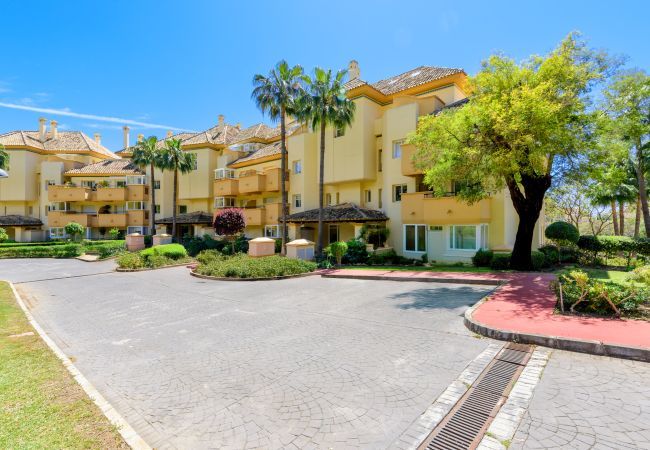 Lejlighed i Marbella - Elviria Hills Penthouse – Idylisk Golf- og Havudsigtsoase i Marbella Lejlighed i Marbella - Elviria Hills Penthouse – Idylisk Golf- og Havudsigtsoase i Marbella