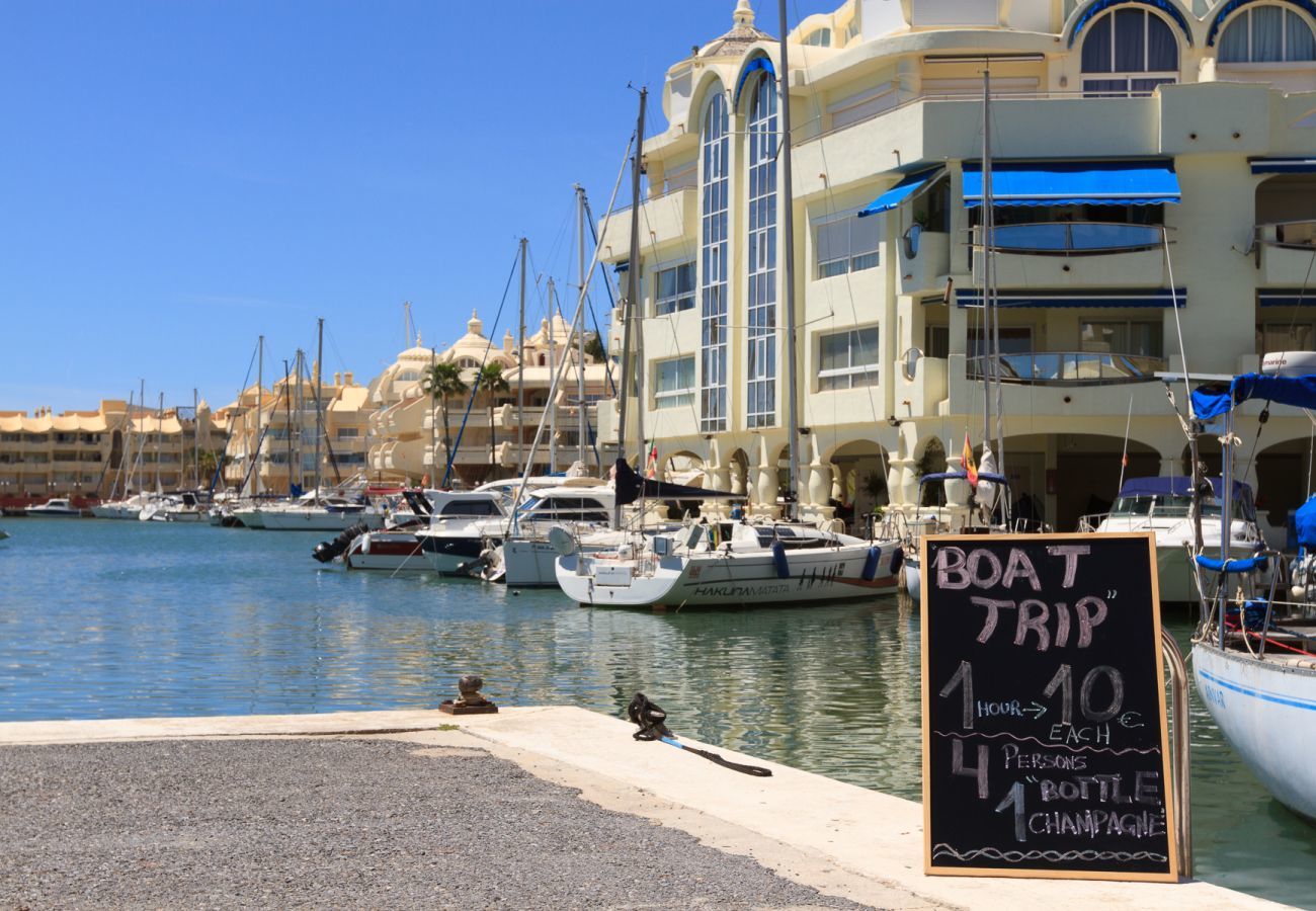 Lejlighed i Benalmádena - Puerto Marina - 2 terrasser og direkte udsigt over Marinaen