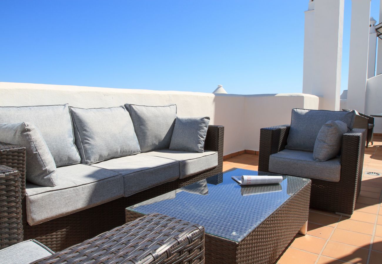 Lejlighed i Estepona - Top del Golf Hills Marbella - Stor lounge tagterrasse