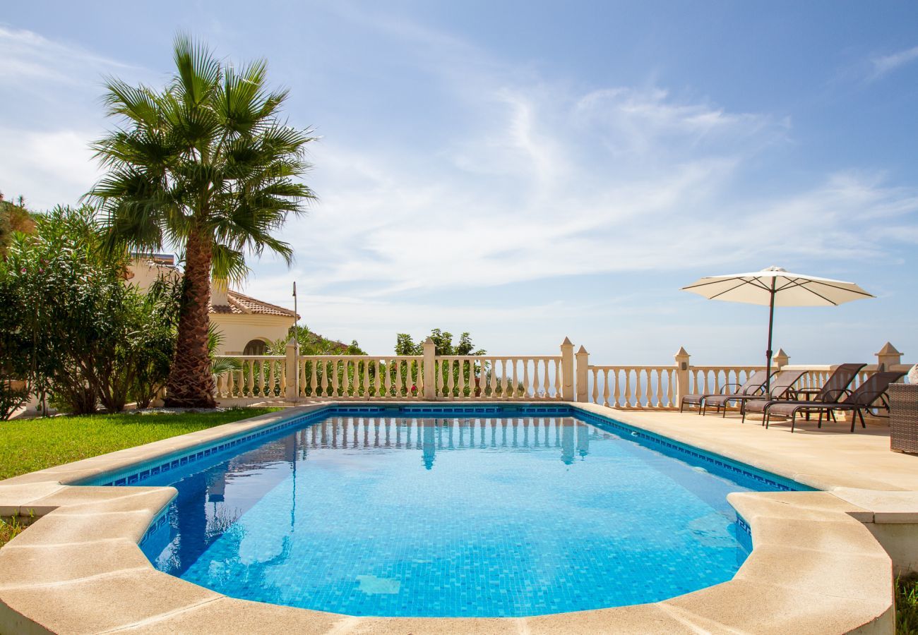 Villa i Algarrobo - Casa Bonita - Feriehus med pool til 8/10 pax i autentisk del af Malaga