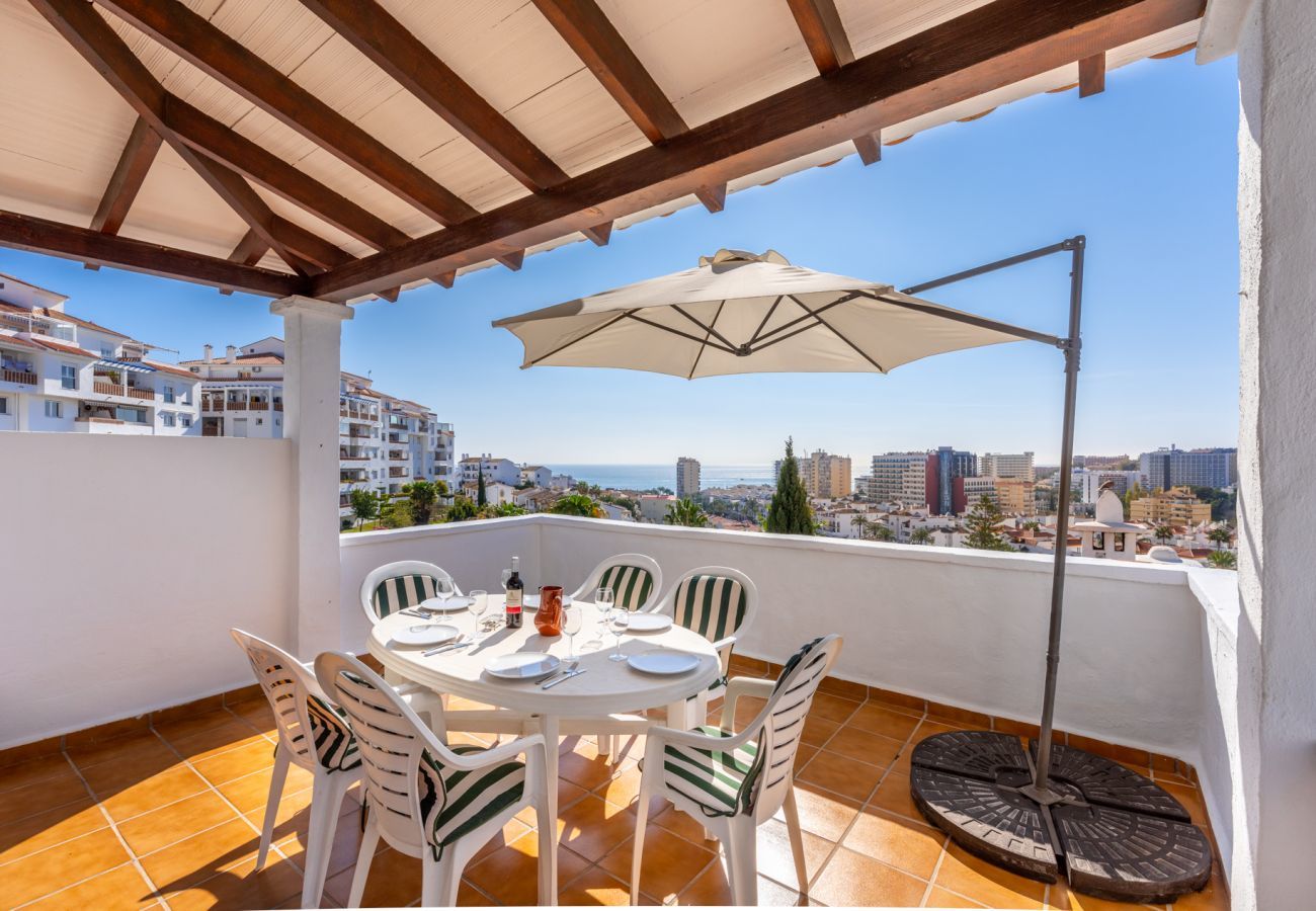 Lejlighed i Benalmádena - Pueblo Evita III, Benalmadena - 3 SOVEVÆR / 2 BAD, terrasse, havudsigt