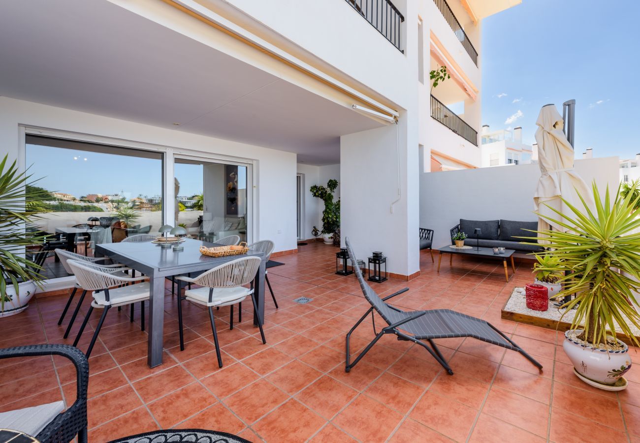 Lejlighed i Benalmádena - Torrequebrada Golf Resort | Luksuslejlighed med terrasse, pool og privat parkering