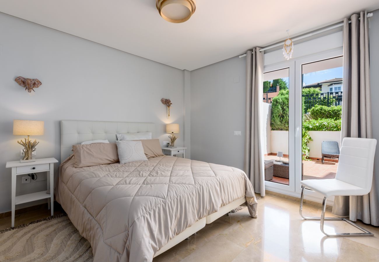 Lejlighed i Benalmádena - Torrequebrada Golf Resort | Luksuslejlighed med terrasse, pool og privat parkering