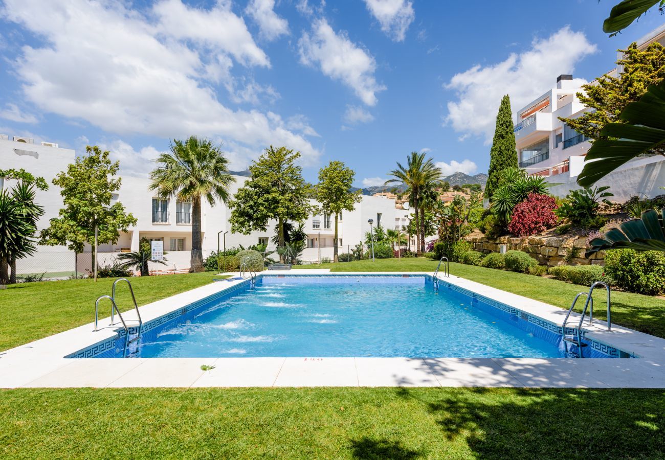 Lejlighed i Benalmádena - Torrequebrada Golf Resort | Luksuslejlighed med terrasse, pool og privat parkering