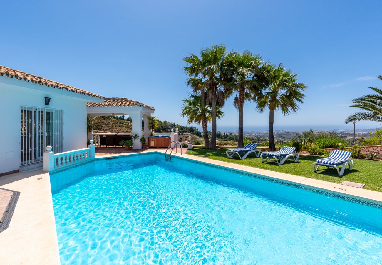 Villa i Mijas Pueblo - Casa Media Luna, Mijas