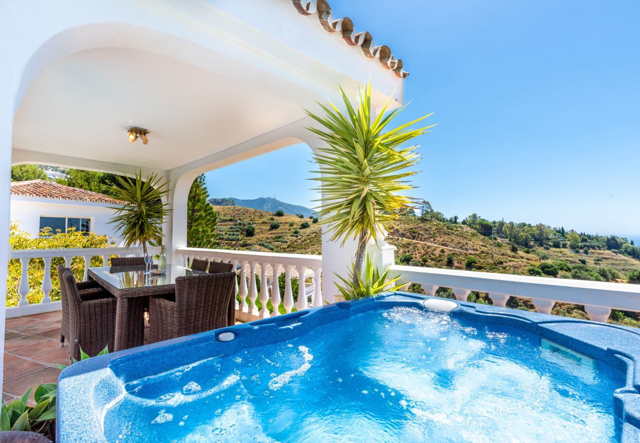 Villa i Mijas Pueblo - Casa Media Luna, Mijas