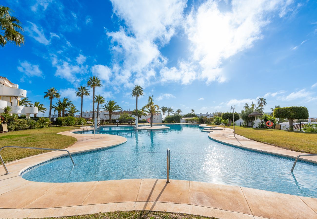 Lejlighed i Mijas Costa - Antares I Jardin de Calahonda | Dejlig terrasse, have og poolområde